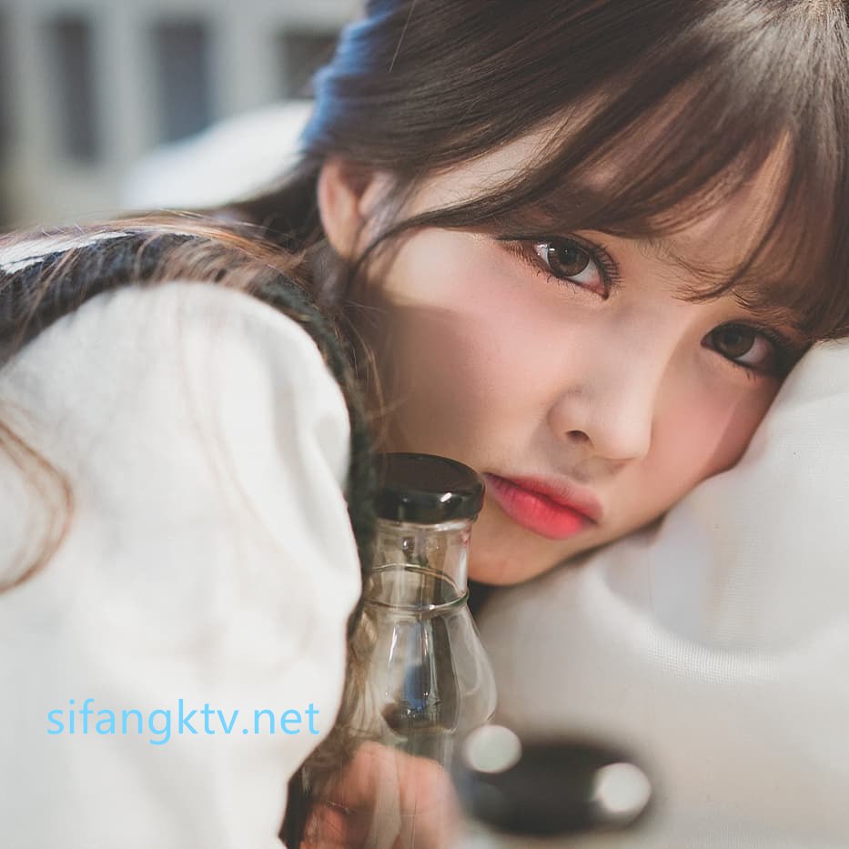 【2023-08-06】girlfriend begging for cum on mouth